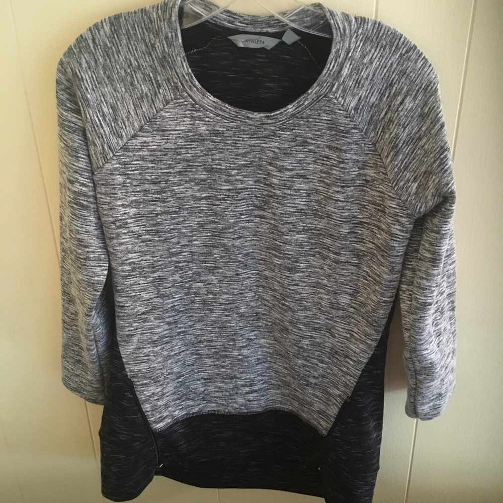 Nwot Athleta Shark Bite Sweatshirt, Size Small.